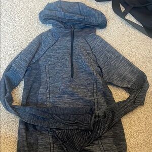 Lululemon athletic long sleeve